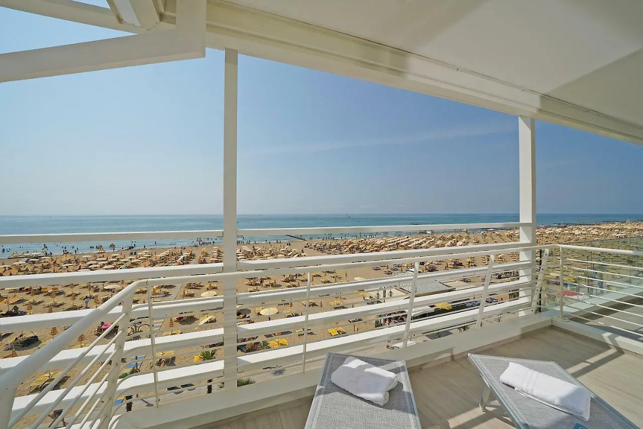 Hotel Strand Lido di Jesolo 3*,  Italien