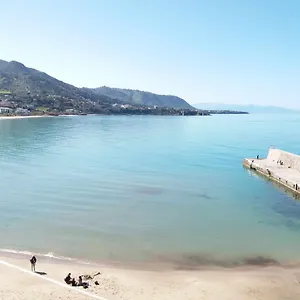 https://miramarina-apartment.sicilyhotelsitaly.net